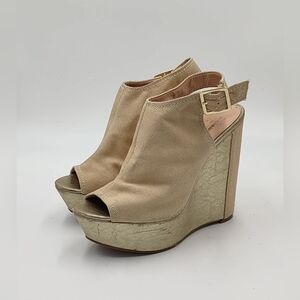 Julianne Hough for Sole Society-Erinn